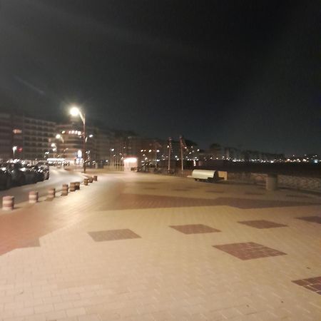 Studio Spacieux 50 M2 Pour 2+2 Tout Confort Knokke-Heist Exterior photo